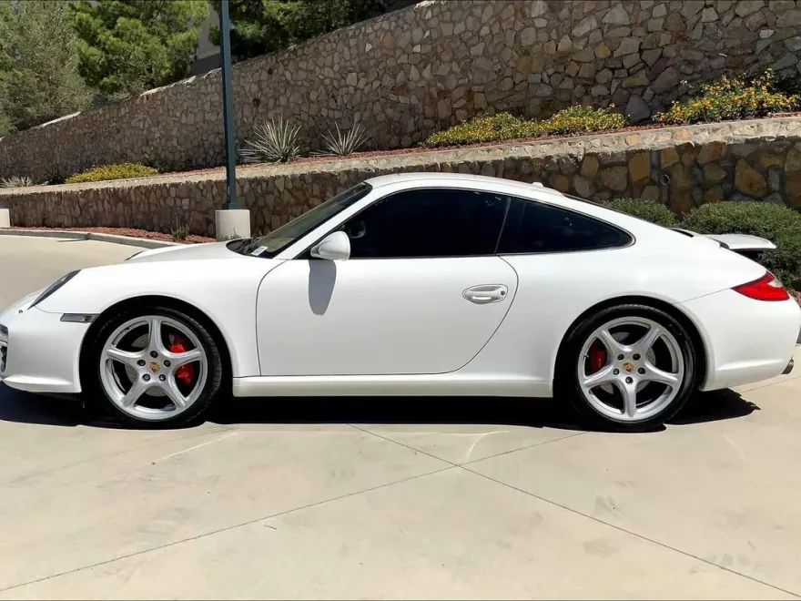 2010 Porsche 911 S photo 1