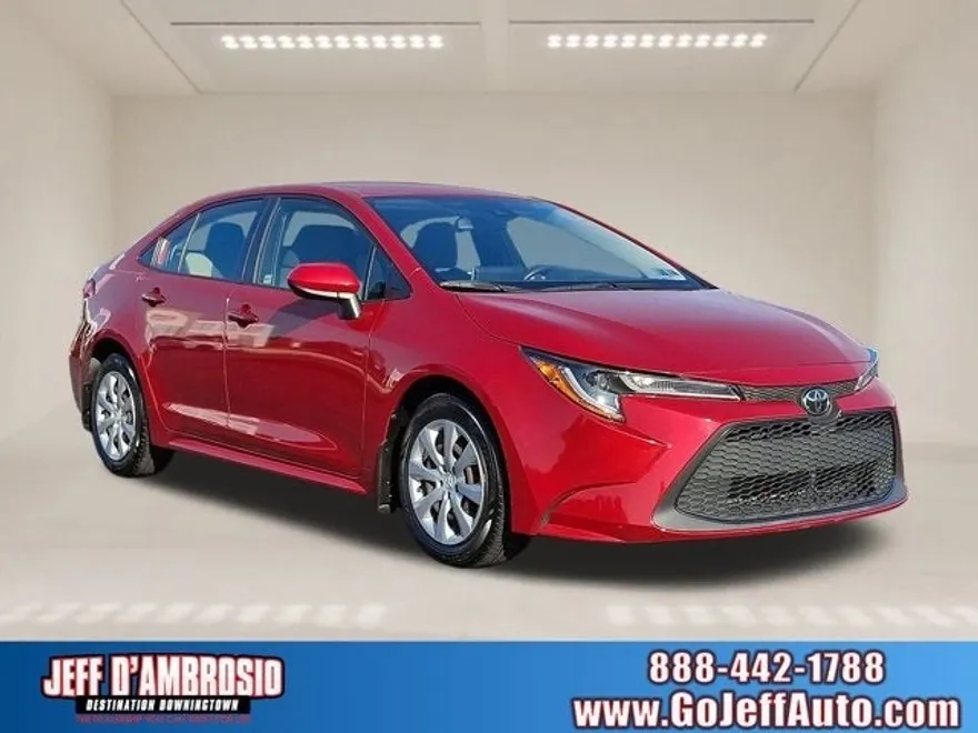 2020 Toyota Corolla LE photo 1