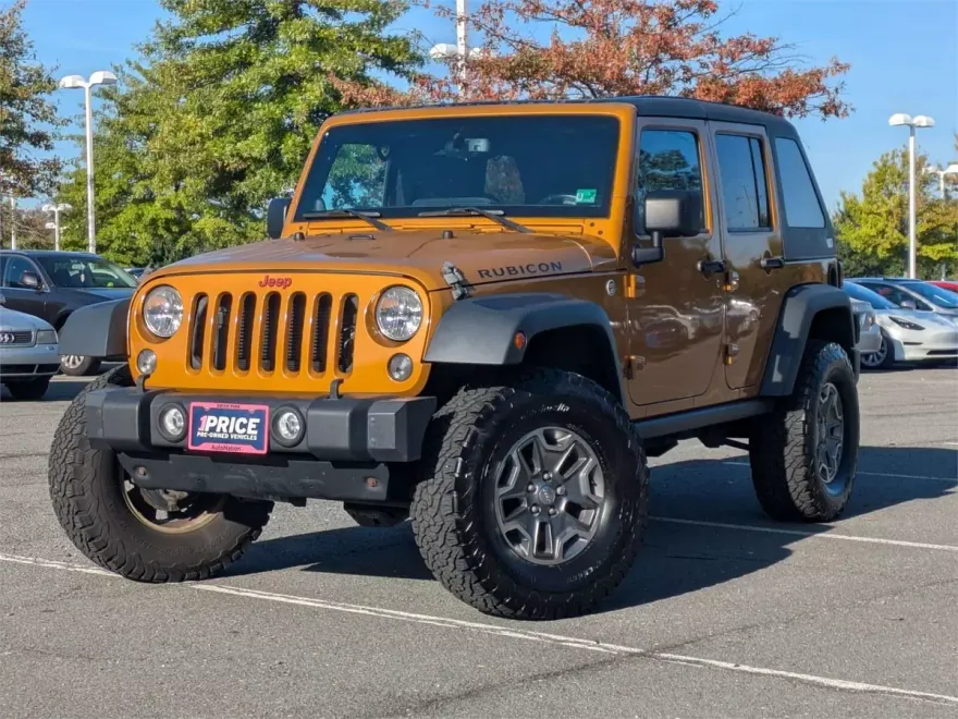 2014 Jeep Wrangler Unlimited Rubicon photo 1