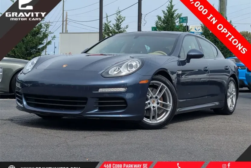2014 Porsche Panamera 4 photo 1