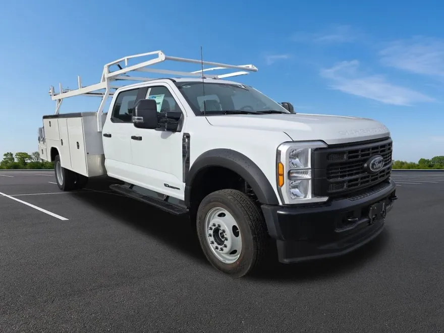 2024 Ford F-550 XL photo 1