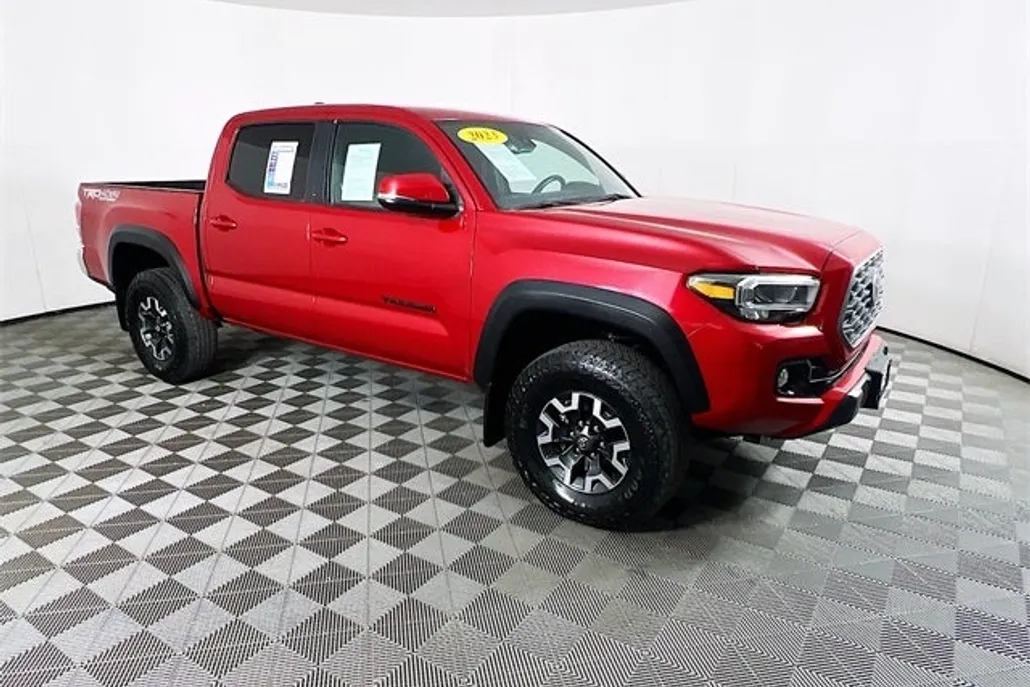 2023 Toyota Tacoma TRD Off-Road V6 photo 1