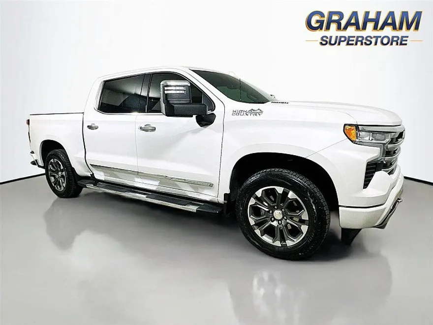 2024 Chevrolet Silverado 1500 High Country photo 1