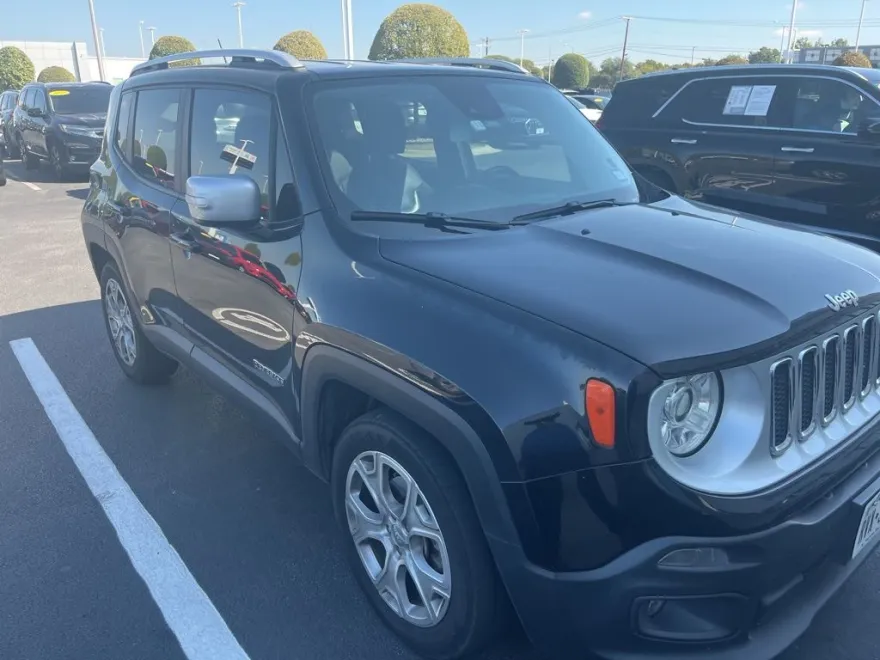 2017 Jeep Renegade Limited photo 1
