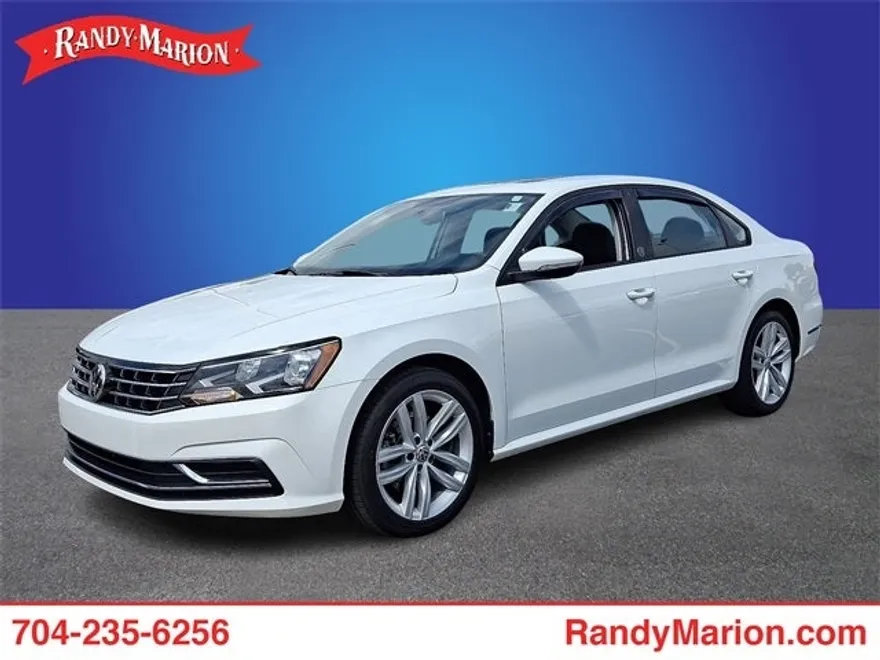 2019 Volkswagen Passat 2.0T Wolfsburg Edition photo 1