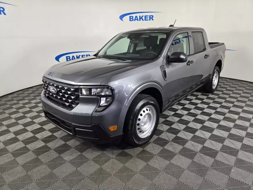 2025 Ford Maverick XL photo 1