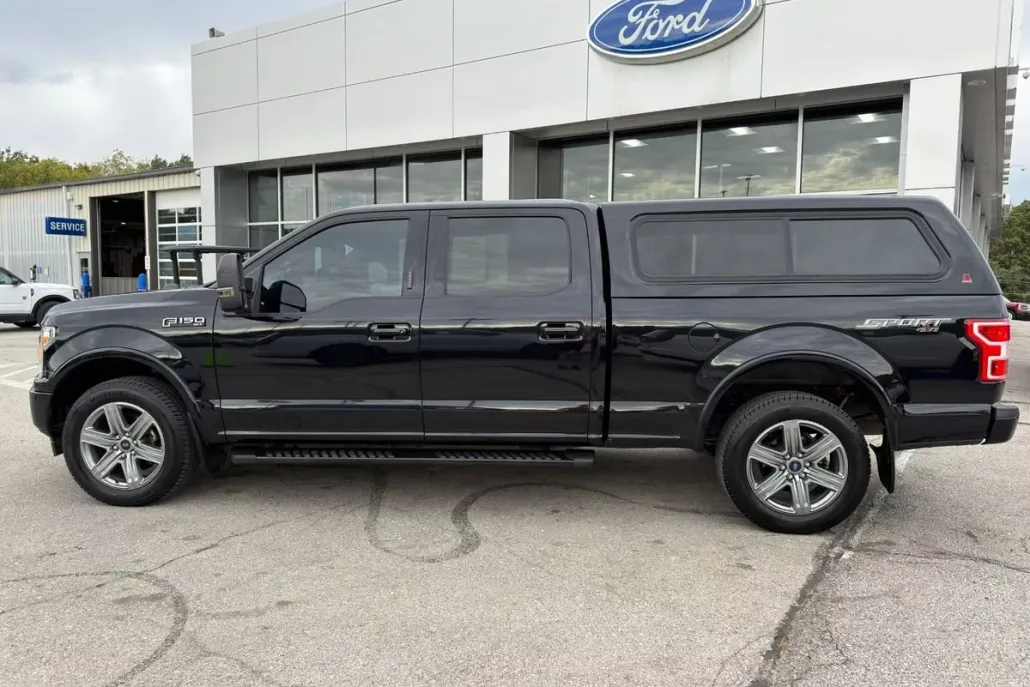 2019 Ford F-150 XLT photo 1