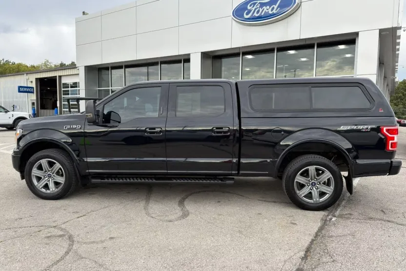 2019 Ford F-150 XLT photo 1