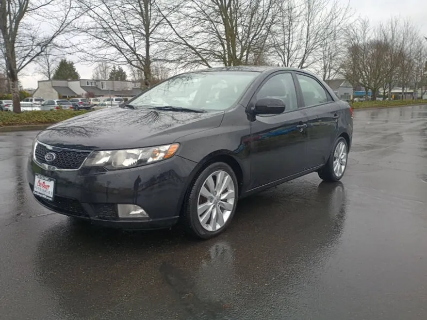 2011 Kia Forte SX photo 1