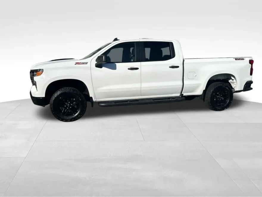 2024 Chevrolet Silverado 1500 Custom Trail Boss photo 1