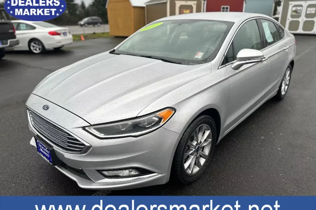 2017 Ford Fusion SE photo 1
