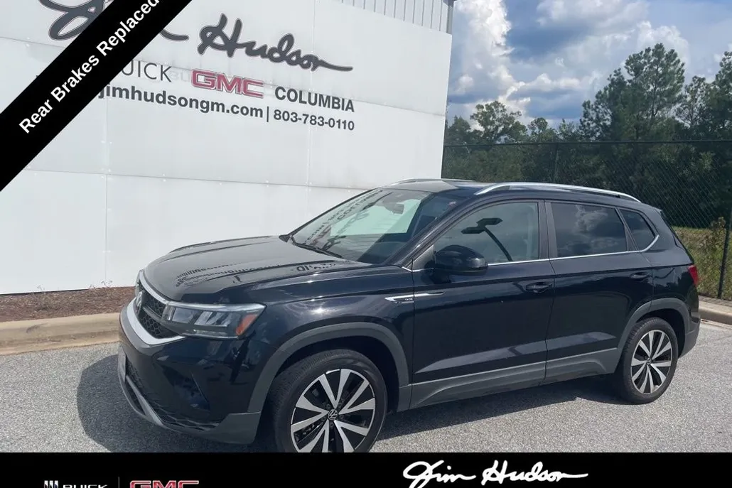 2022 Volkswagen Taos SE photo 1