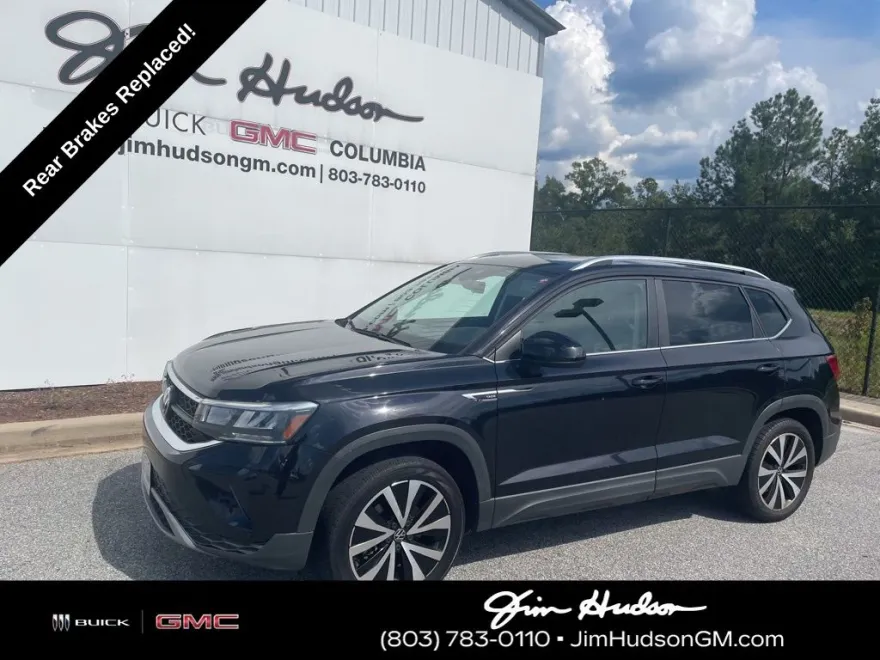 2022 Volkswagen Taos SE photo 1