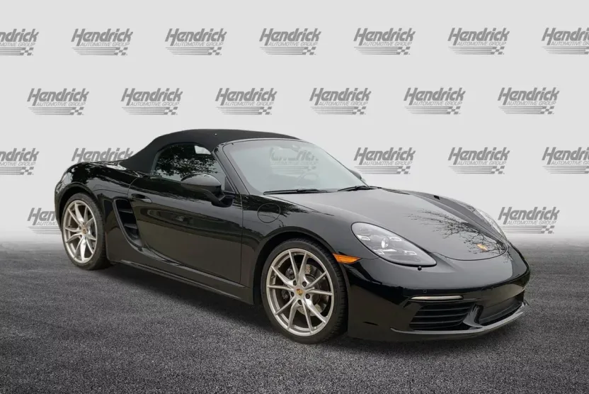 2022 Porsche Boxster photo 1