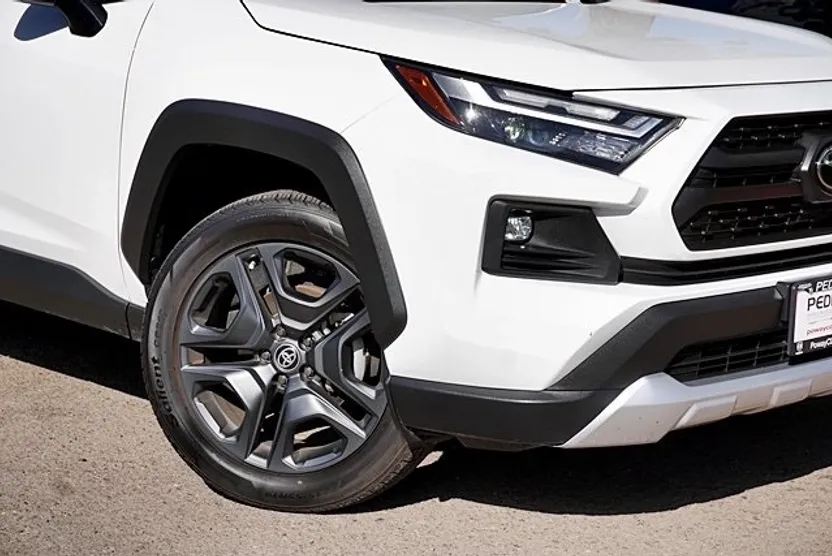 2023 Toyota RAV4 Adventure photo 1