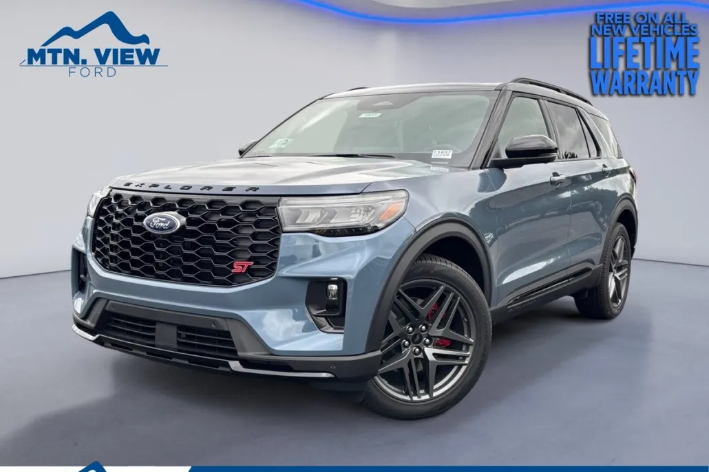 2025 Ford Explorer ST photo 1