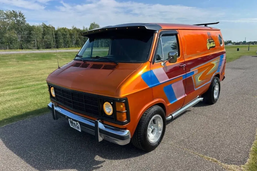 1983 Dodge Ram B150 Van photo 1