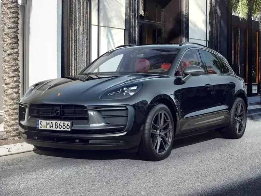 2025 Porsche Macan T photo 1