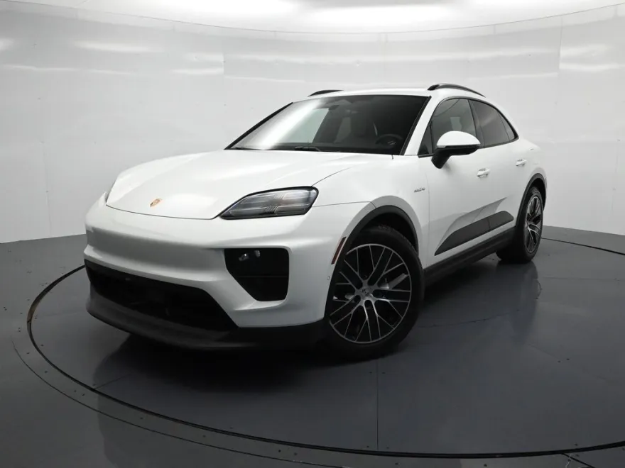 2025 Porsche Macan Electric photo 1