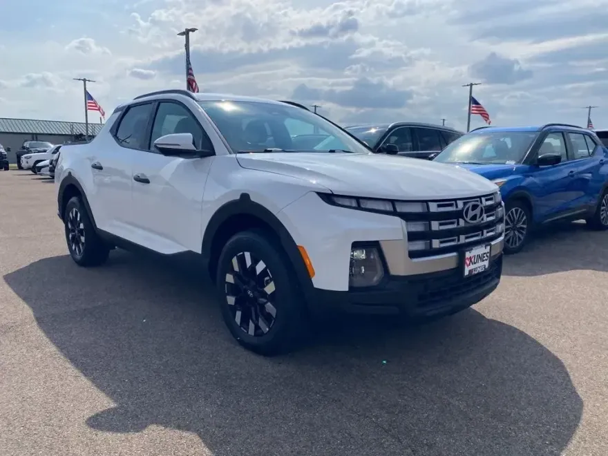 2025 Hyundai Santa Cruz SEL photo 2