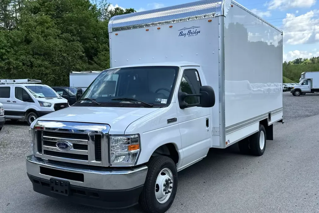 2025 Ford E-350 photo 1