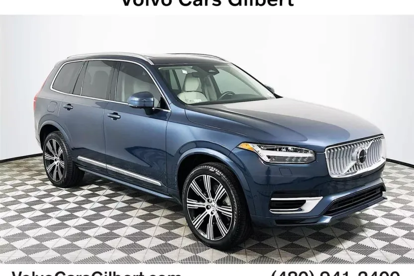 2025 Volvo XC90 T8 AWD Plus photo 1
