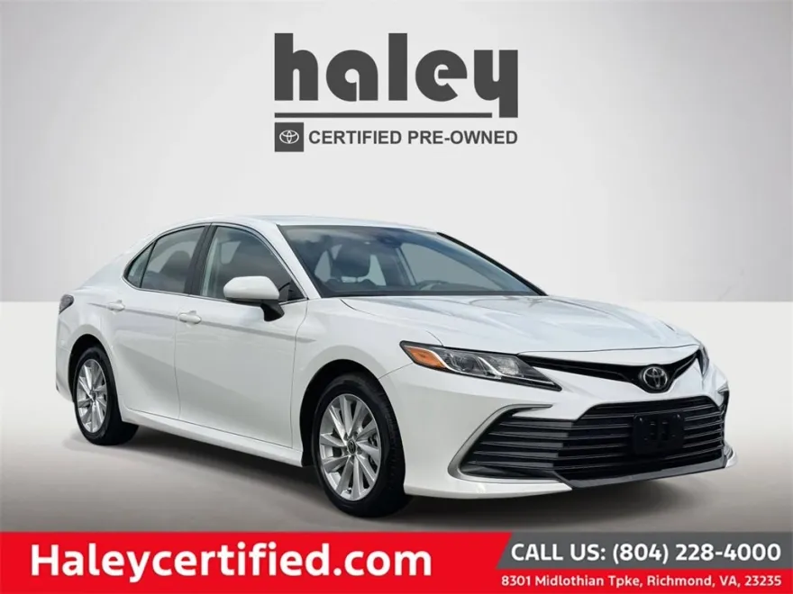 2024 Toyota Camry LE photo 1