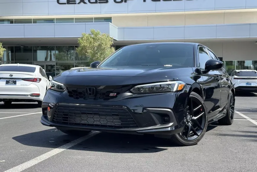 2023 Honda Civic Si photo 1