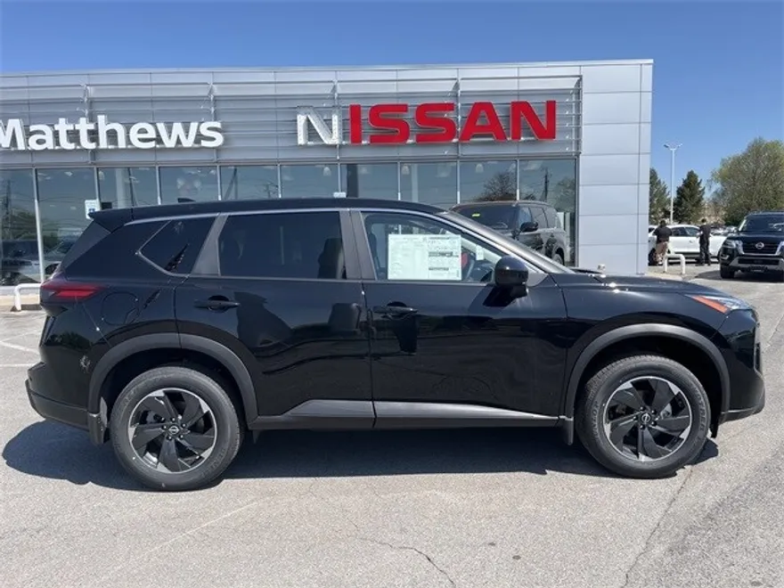 2026 Nissan Rogue SV photo 1