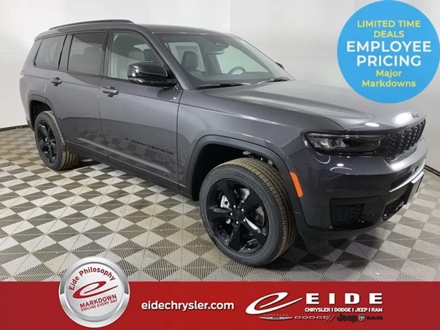 2025 Jeep Grand Cherokee Laredo Altitude X photo 1
