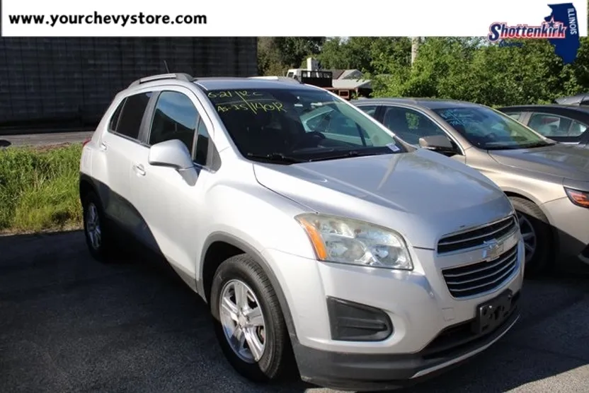 2016 Chevrolet Trax LT photo 1