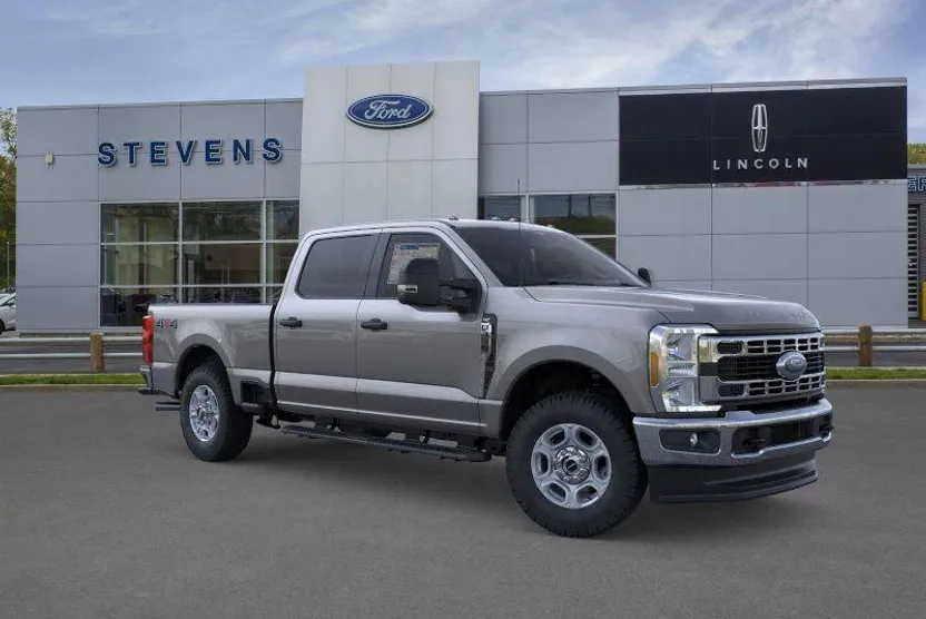2026 Ford F-350 XLT photo 1