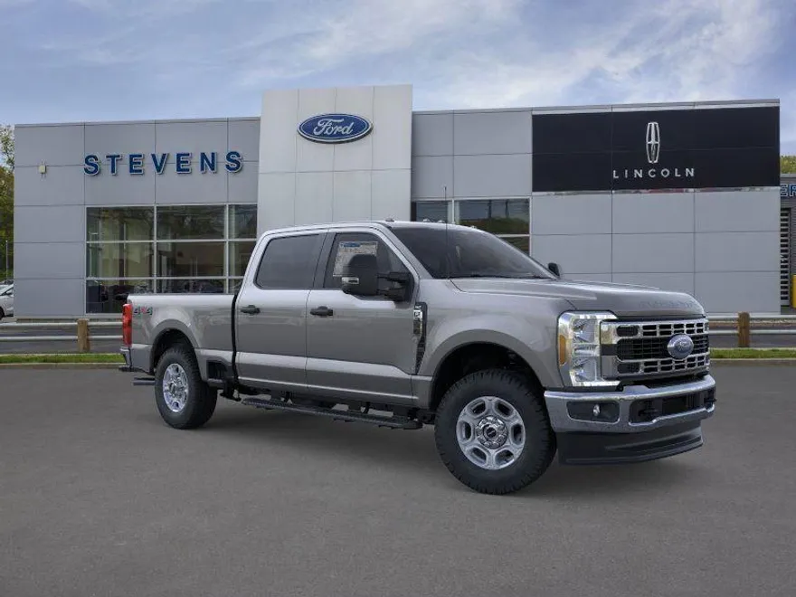 2026 Ford F-350 XLT photo 1