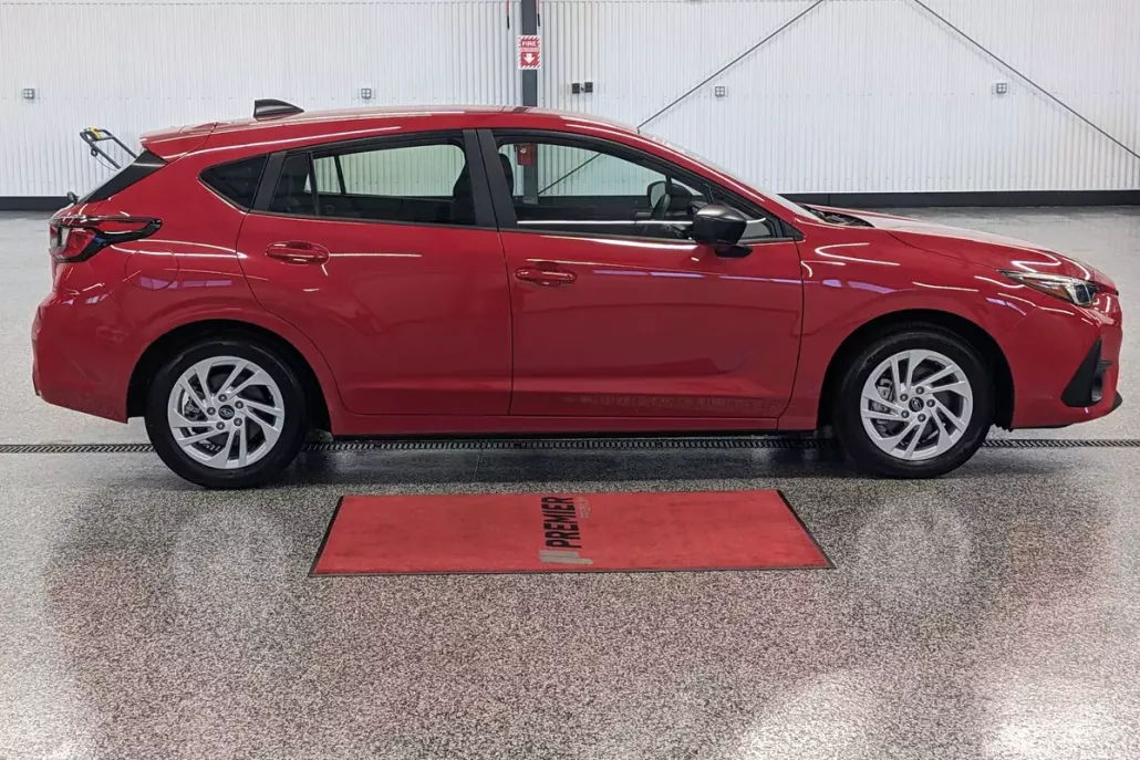 2025 Subaru Impreza Base photo 1