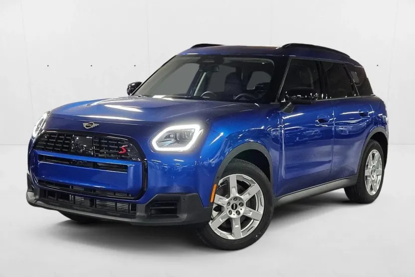 2025 Mini Countryman S ALL4 Iconic photo 1