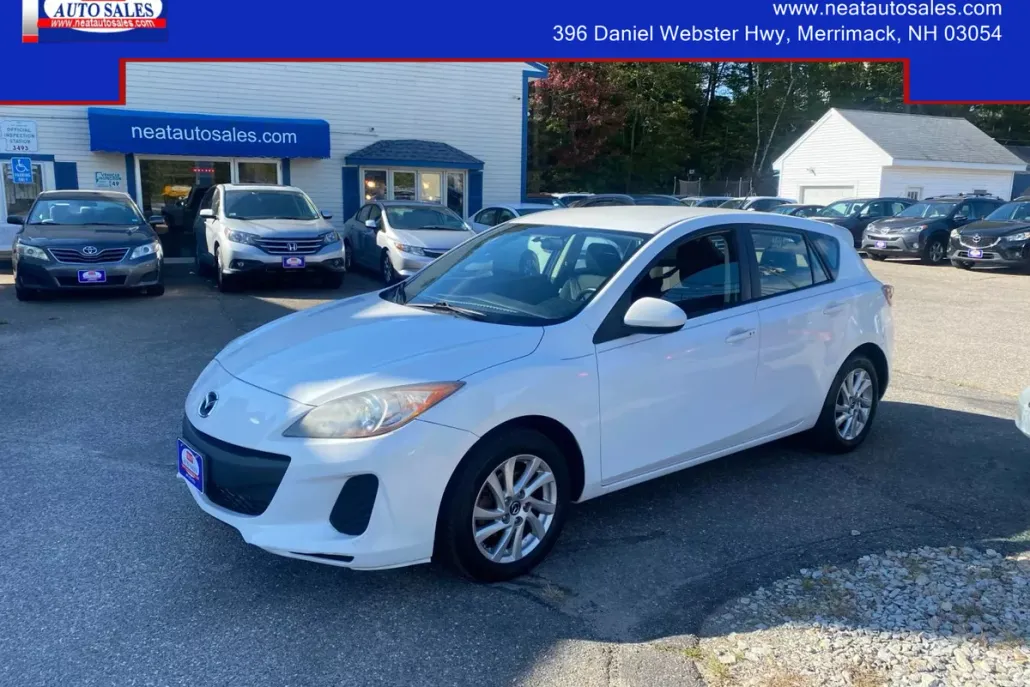 2013 Mazda Mazda3 Touring Hatchback photo 1