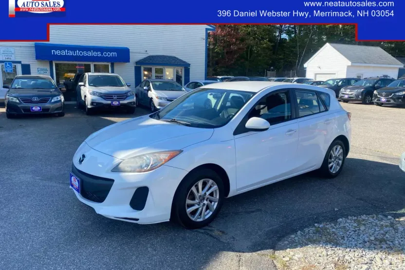 2013 Mazda Mazda3 Touring Hatchback photo 1