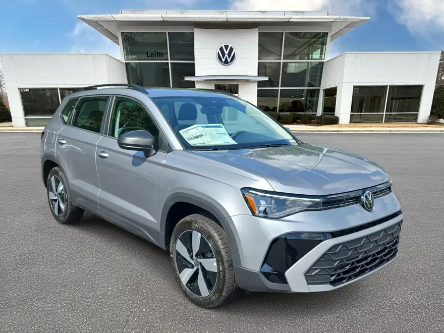 2025 Volkswagen Taos S photo 1