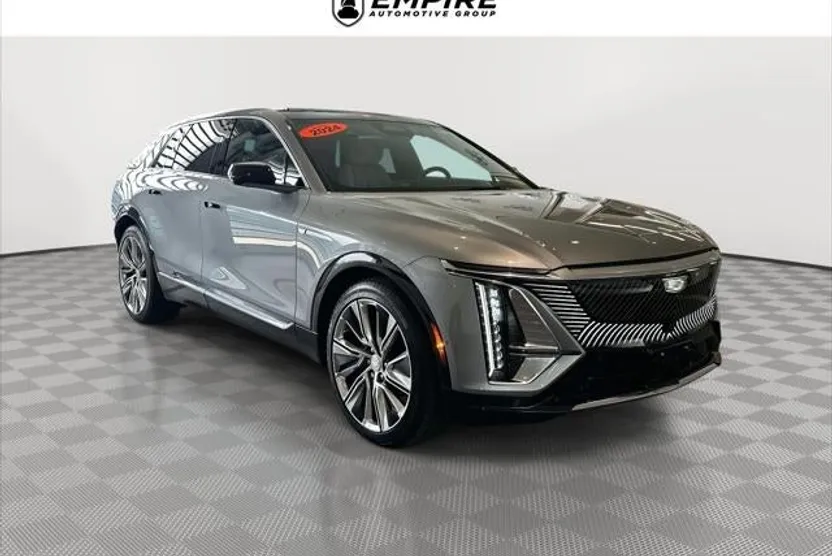 2024 Cadillac Lyriq Luxury photo 1