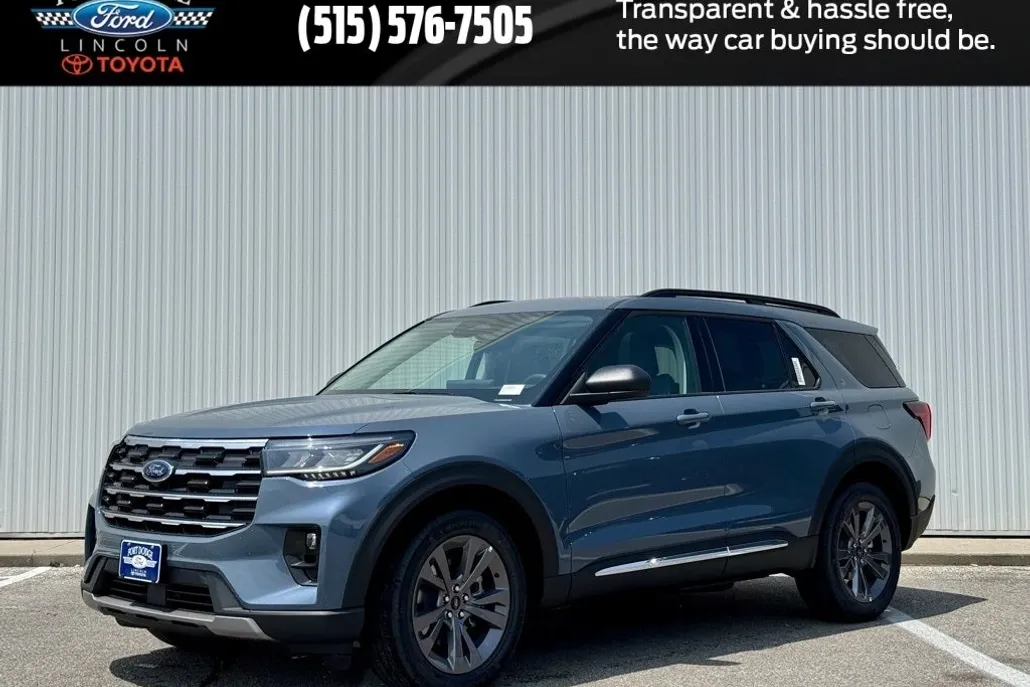 2025 Ford Explorer photo 1