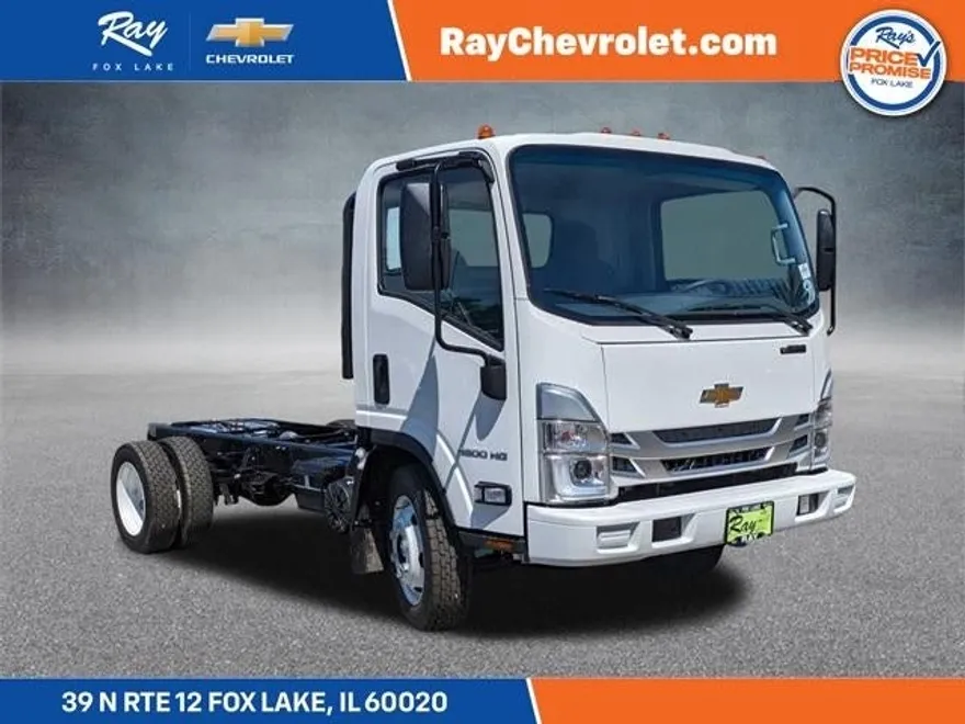 2025 Chevrolet Silverado 4500HD Base photo 1