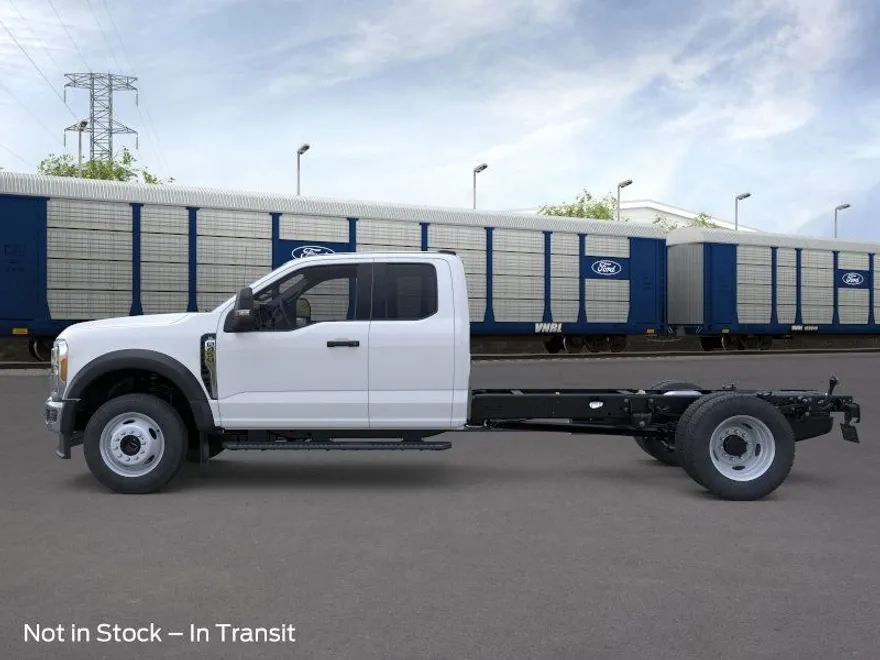 2025 Ford F-450 XL photo 1
