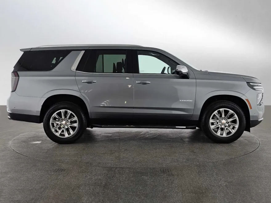 2026 Chevrolet Tahoe Premier photo 1