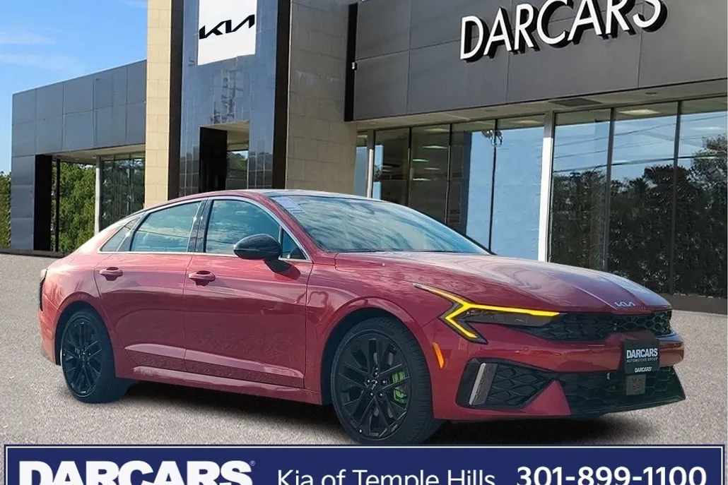 2025 Kia K5 GT photo 1