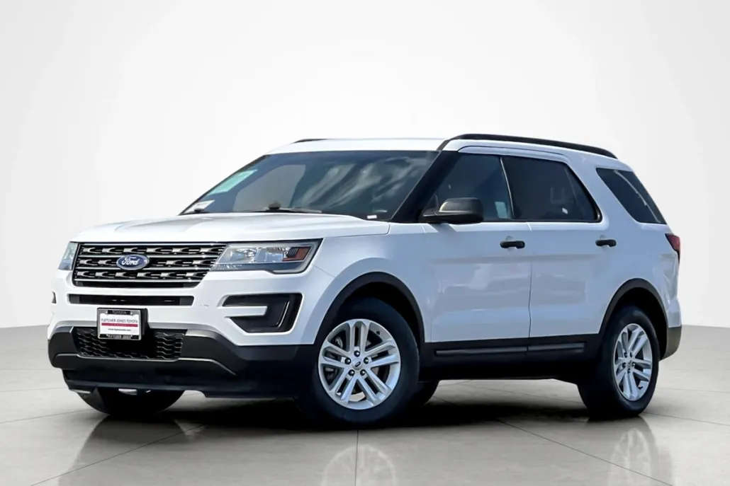 2016 Ford Explorer Base photo 1