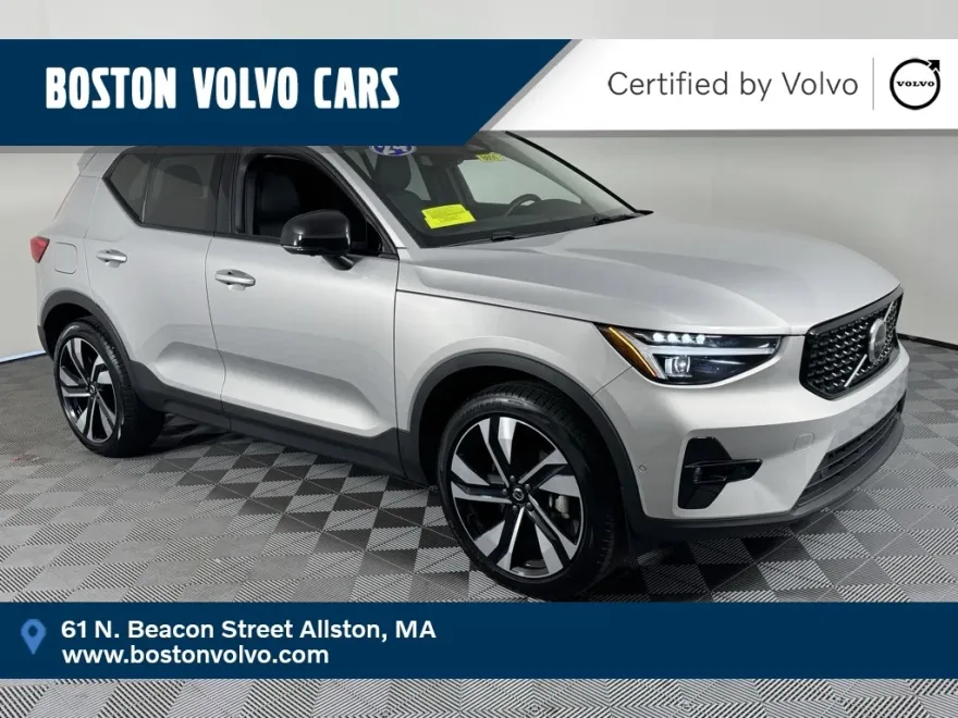 2024 Volvo XC40 Ultimate photo 1