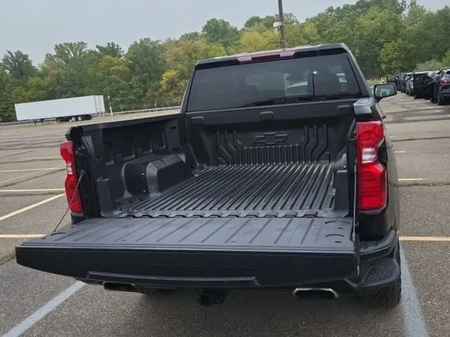 2023 Chevrolet Silverado 1500 Custom Trail Boss photo 1