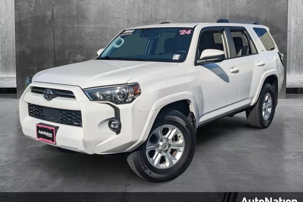 2024 Toyota 4Runner SR5 photo 1