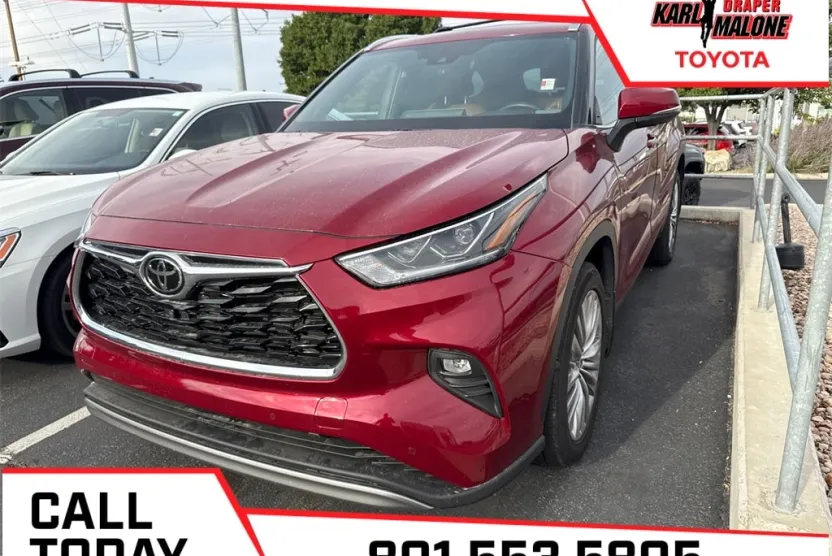 2022 Toyota Highlander Platinum photo 1