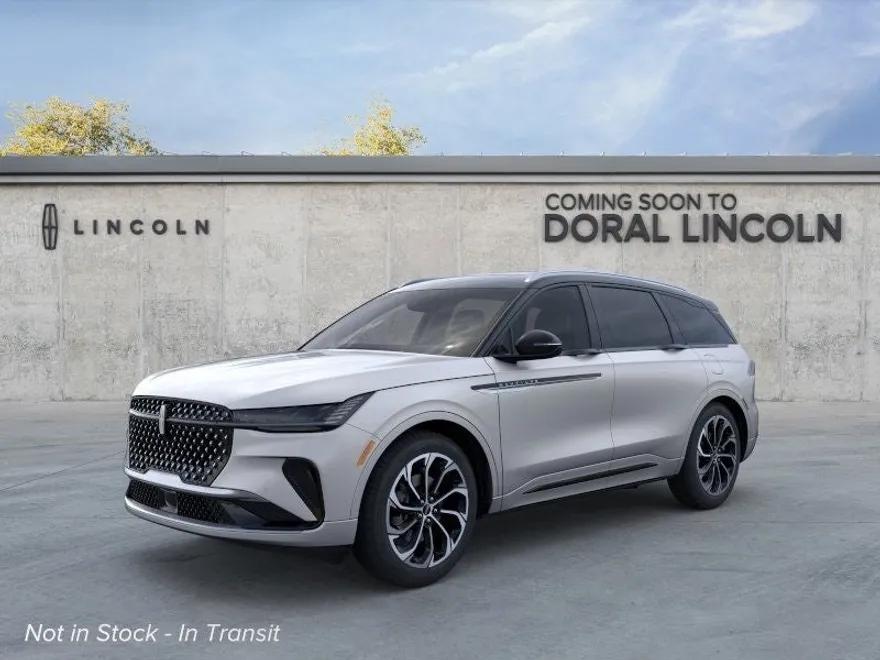 2025 Lincoln Nautilus Reserve photo 1